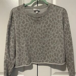 Colsie Woman S Gray Leopard Print crop cute style boho vintage animal